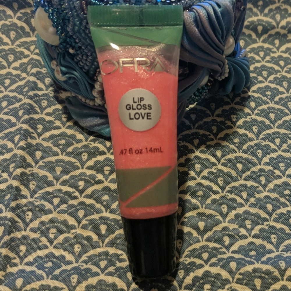 OFRA Lipgloss in Love